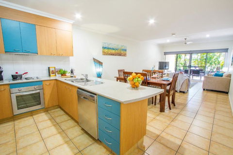 Auski Hideaway - Palm Beach Accommodation 3