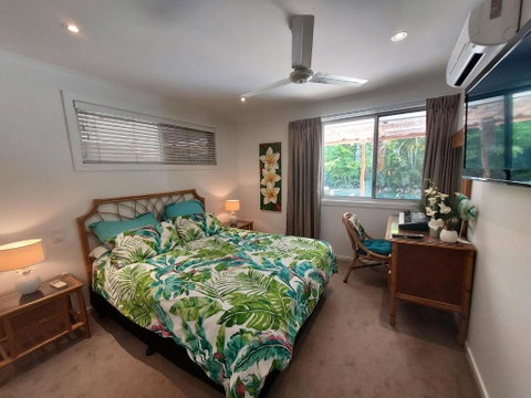 Okinja 71 Hawaiian Escape On The Sunshine Coast! - Palm Beach Accommodation 3