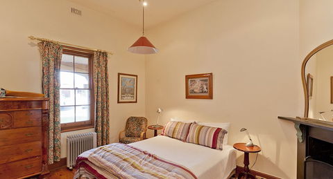 Adelaide Heritage Cottages & Apartments - Palm Beach Accommodation 6