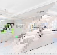 Magnolias at Fingal Bay - Palm Beach Accommodation