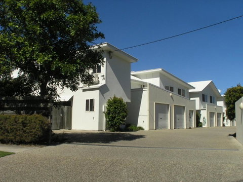 Unit 9 Marcoola Shores 1 Flindersia Street Marcoola 500 BOND LINEN INCLUDED - Palm Beach Accommodation 5
