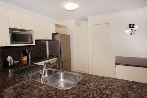 Unit 9 Marcoola Shores 1 Flindersia Street Marcoola 500 BOND LINEN INCLUDED - Palm Beach Accommodation 3