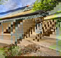 Pembury Cottage - Palm Beach Accommodation