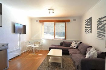 Alpine Haven 5 - Palm Beach Accommodation 5