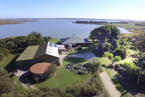 Jury Road Orchard - Palm Beach Accommodation 0