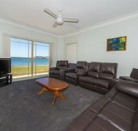 Cook St. 4 Salamander Bay - Palm Beach Accommodation
