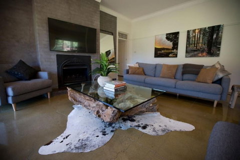 Ridge Line Riders - Palm Beach Accommodation 1
