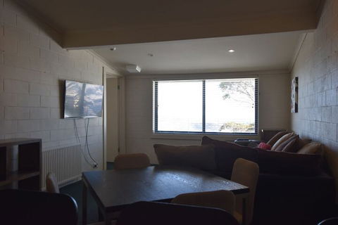 Alpine Heights 9 - Palm Beach Accommodation 7