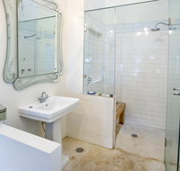 TRANQUILO BEACH HOUSE - Palm Beach Accommodation