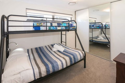 Gale House - Palm Beach Accommodation 4