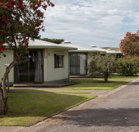 Pine Country Caravan Park - Palm Beach Accommodation