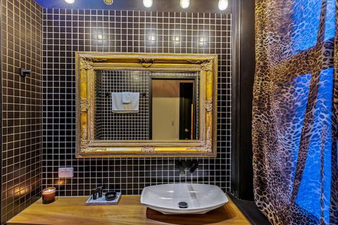 BANK192 - Palm Beach Accommodation 6