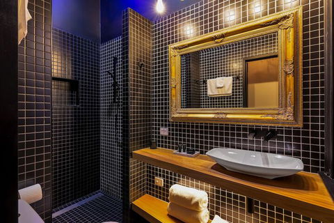 BANK192 - Palm Beach Accommodation 4