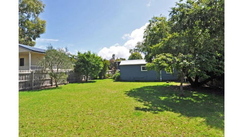 MY Fair Lady External Bathroom PET Friendly - Palm Beach Accommodation 7