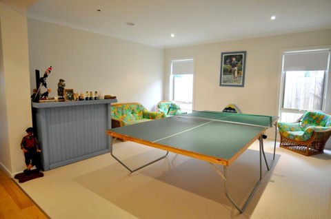 THE Haven Surf Side - Palm Beach Accommodation 1