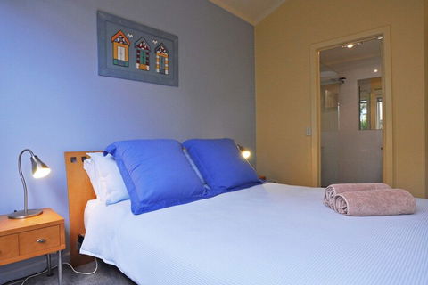 THE Sails 4 Linen Included Central Location - Palm Beach Accommodation 1