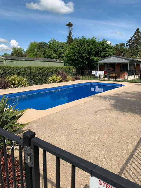 Alexandra Motor Inn Victoria Aus - Palm Beach Accommodation 4