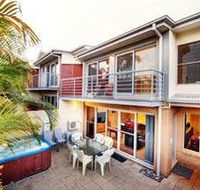 Coffs Beach Houses - Palm Beach Accommodation