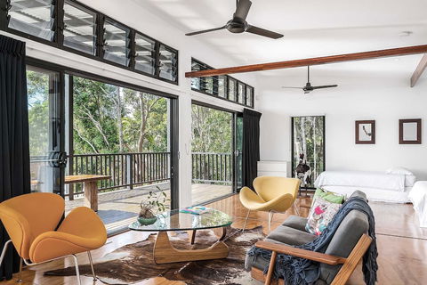 A PERFECT STAY - Ourmuli Cabin - Palm Beach Accommodation 6