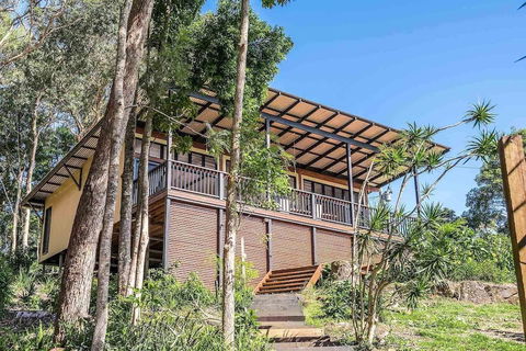 A PERFECT STAY - Ourmuli Cabin - Palm Beach Accommodation 1