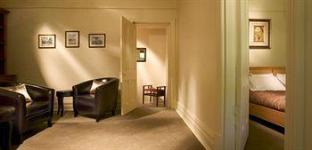 Aquador Retreat - Palm Beach Accommodation 2