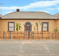 Robinson Cottage - Palm Beach Accommodation