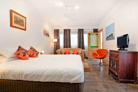 Robinson Cottage - Palm Beach Accommodation 1