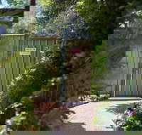 Highlander Motor Inn  Apartments - Palm Beach Accommodation