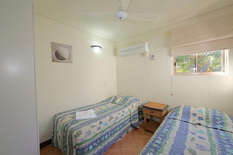 Bargara Shoreline Serviced Apartments - Palm Beach Accommodation 3
