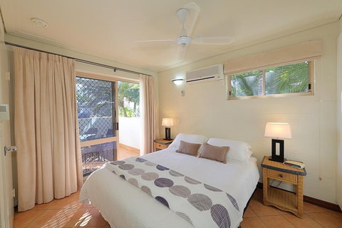 Bargara Shoreline Serviced Apartments - Palm Beach Accommodation 6