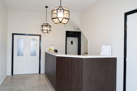 Littomore Bathurst - Palm Beach Accommodation 1