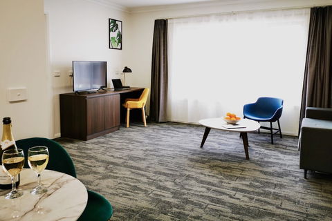 Littomore Bathurst - Palm Beach Accommodation 4
