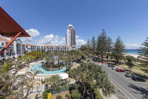 Oaks Gold Coast Calypso Plaza Suites - Palm Beach Accommodation 3