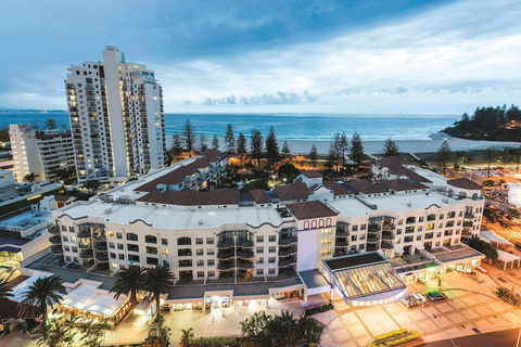 Oaks Gold Coast Calypso Plaza Suites - Palm Beach Accommodation 0