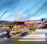 Nightcap at Sandown Park Hotel - Palm Beach Accommodation