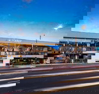 Nightcap at Sandringham Hotel - Palm Beach Accommodation