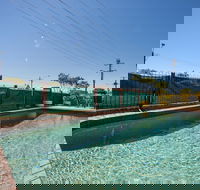 Caboolture Motel - Palm Beach Accommodation