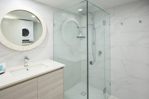 Miami Beachside Holiday Apartments - Palm Beach Accommodation 4