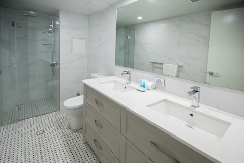 Miami Beachside Holiday Apartments - Palm Beach Accommodation 6