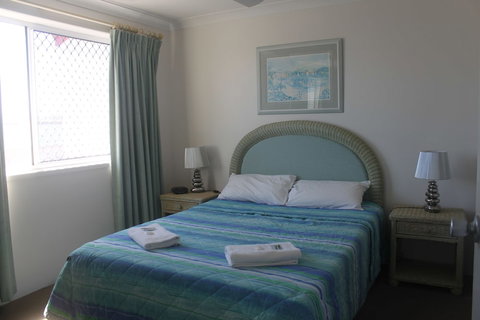 Burleigh Point Holiday Apartments - Palm Beach Accommodation 4