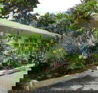 Hoey Moey Backpackers - Hostel - Palm Beach Accommodation