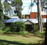 Clarendon Chalets - Palm Beach Accommodation