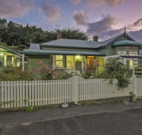Mt Lyell Anchorage - Palm Beach Accommodation