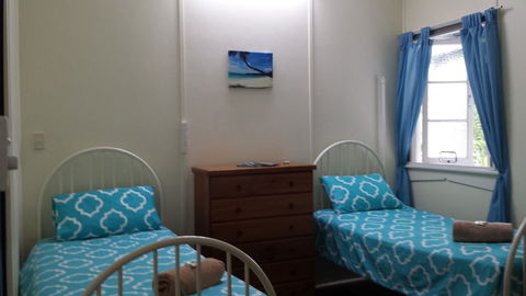 Arcadia Beach Guest House - Palm Beach Accommodation 5