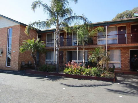 Homestead Motel - Palm Beach Accommodation 0