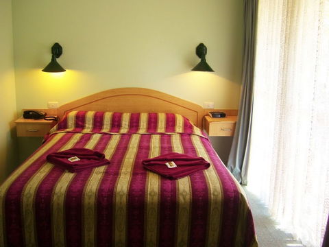 Homestead Motel - Palm Beach Accommodation 5