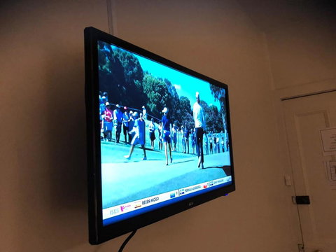 Cornwall Hotel - Palm Beach Accommodation 6