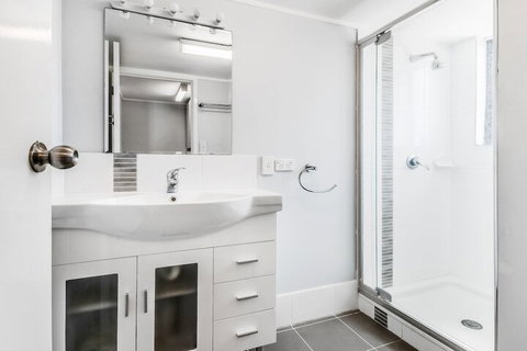 Tawarri - Palm Beach Accommodation 2