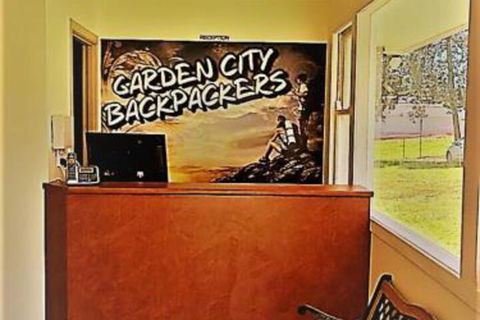 Garden City Backpackers - Palm Beach Accommodation 2
