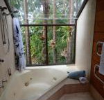 Lake Russell Retreat - Palm Beach Accommodation